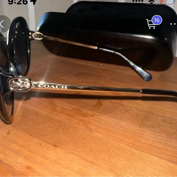 Coach Women's Samantha Vintage Black Sunglasses with Case - Picture 2 of 8